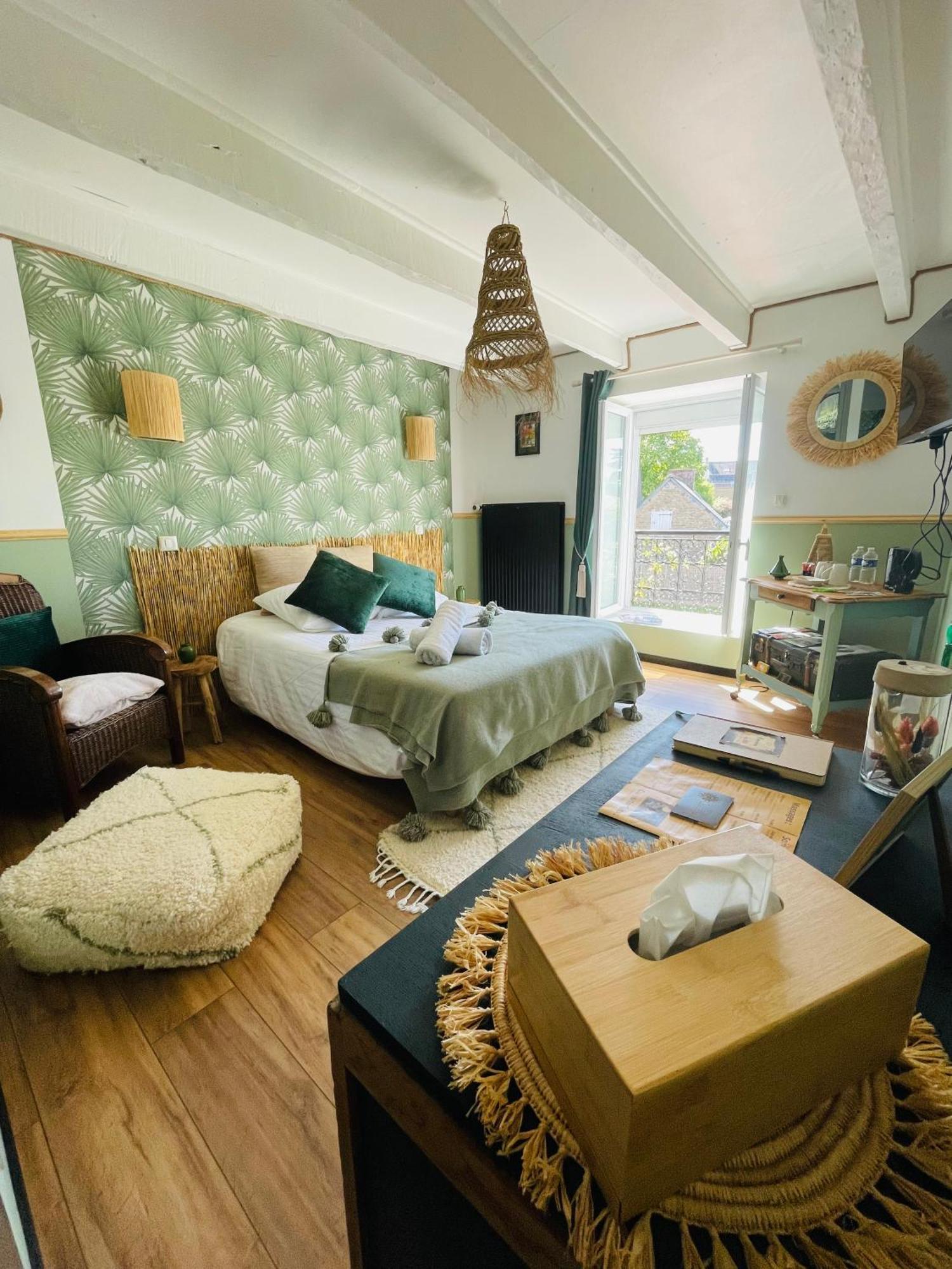 Ferienwohnung Chez Trotro Saint-Pierre-de-Plesguen Exterior foto